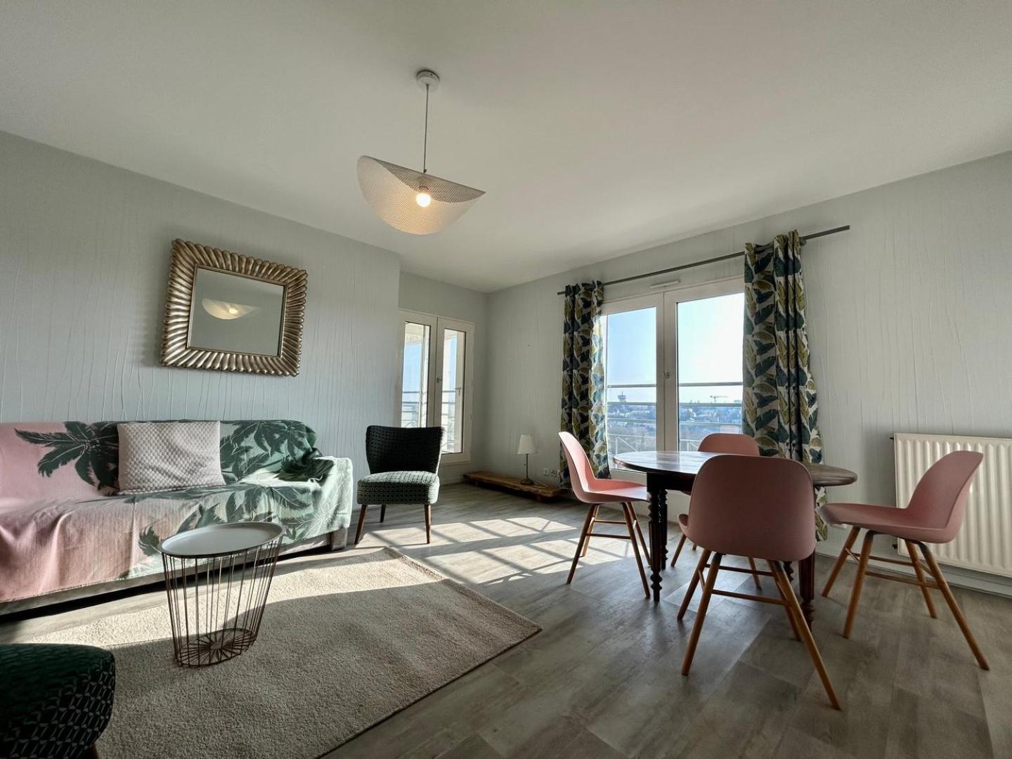 The Belvedere: City Centre With Magnificent Views Appartement Poitiers Buitenkant foto